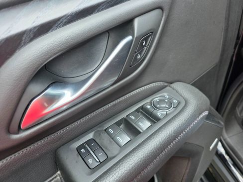 Used 2022 GMC Yukon Denali image 11