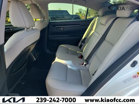 Used 2016 Lexus ES 350 FWD image 11