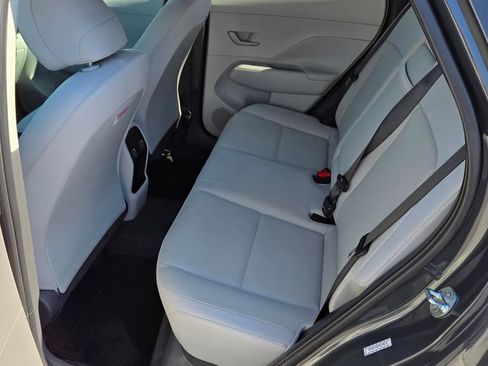 Used 2024 Hyundai Kona SEL FWD image 11