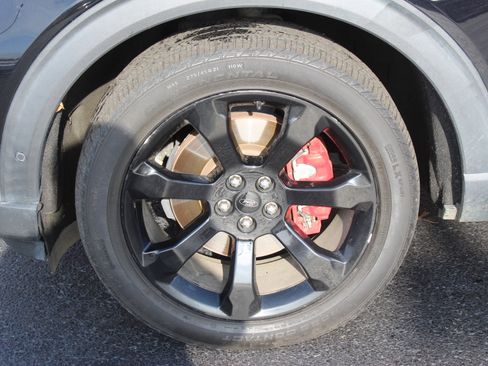 Used 2020 Ford Explorer ST w/ ST Street Pack image 10