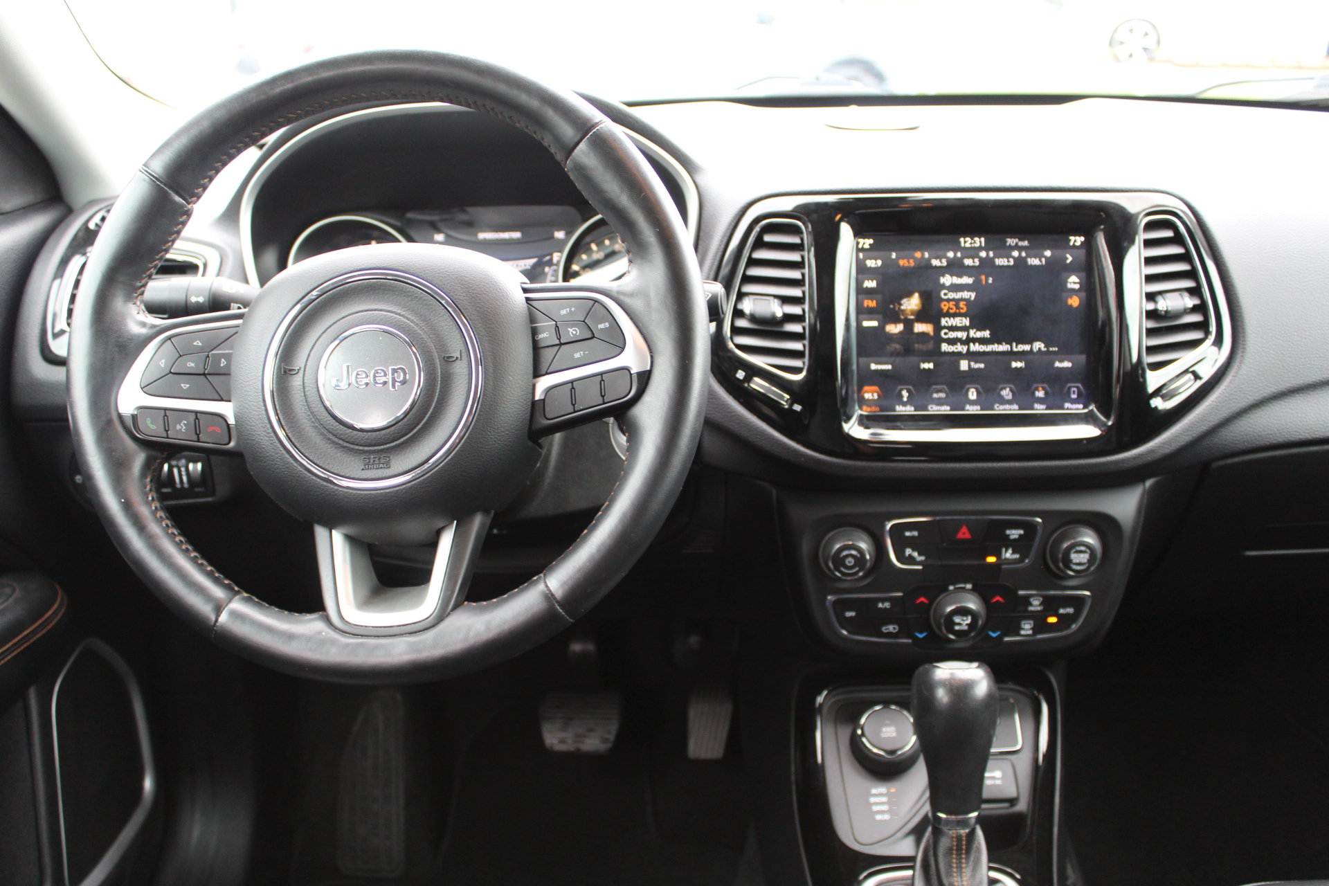 Used 2018 Jeep Compass Limited w/ Navigation Group AWD/4WD image 23