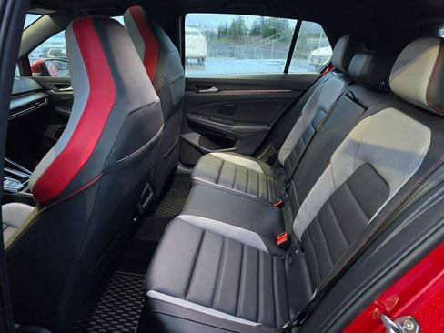 New 2026 Volkswagen GTI SE FWD image 32