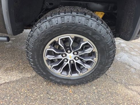 Used 2021 Chevrolet Colorado ZR2 image 27