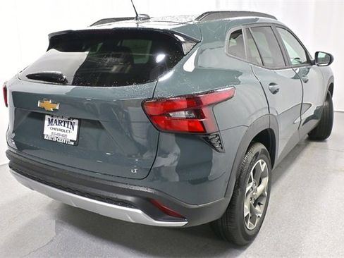 New 2026 Chevrolet Trax LT w/ Driver Confidence Package image 3