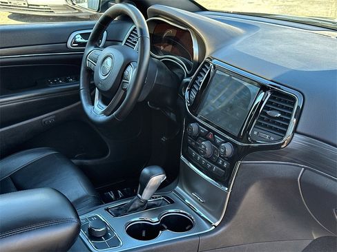 Used 2020 Jeep Grand Cherokee Limited image 10