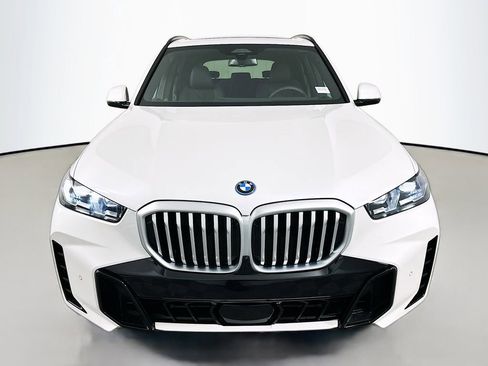 New 2026 BMW X5 xDrive50e AWD/4WD image 2