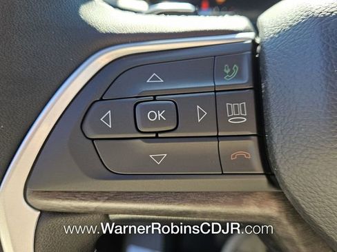 New 2025 Jeep Grand Cherokee L Limited w/ Black Appearance Package image 26