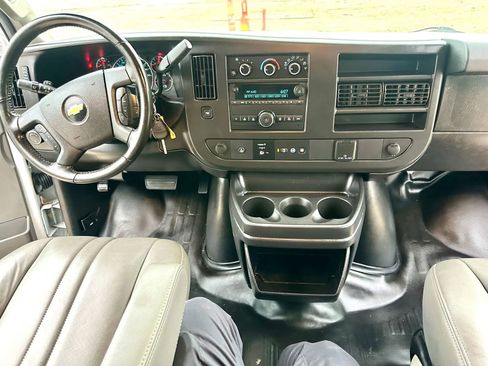 Used 2021 Chevrolet Express 2500 w/ Driver Convenience Package RWD image 11