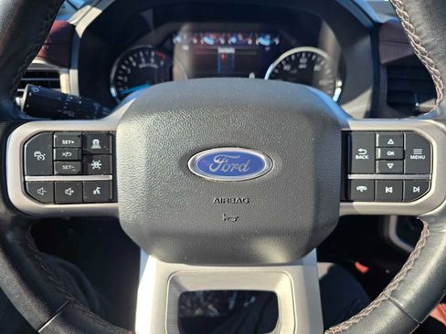 Used 2024 Ford Expedition Limited image 25