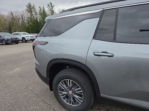 New 2026 Chevrolet Traverse LT AWD/4WD image 13