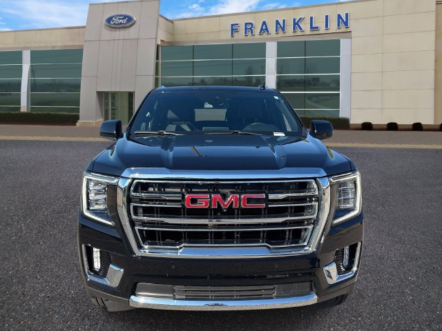 Used 2023 GMC Yukon XL SLT w/ SLT Luxury Package RWD image 2