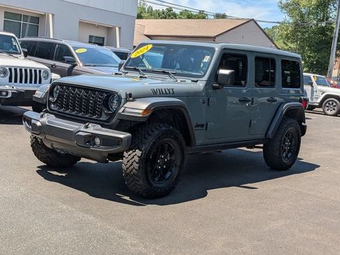 Used 2024 Jeep Wrangler Unlimited Sport AWD/4WD image 7
