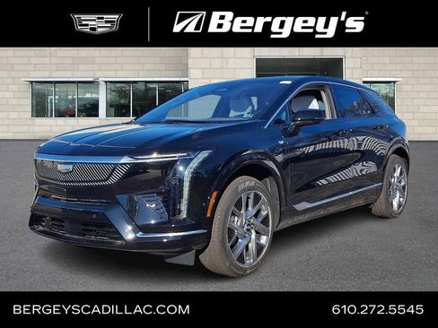 New 2026 Cadillac Optiq Luxury 2 image 1