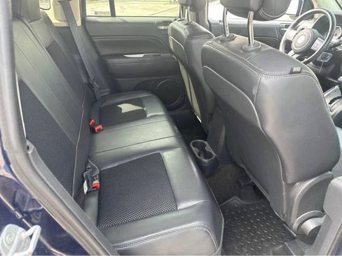 Used 2014 Jeep Compass Latitude w/ Sun/Sound Group AWD/4WD image 9