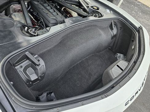 Used 2021 Chevrolet Corvette Stingray Preferred Cpe w/ 2LT image 16