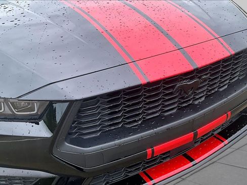 Used 2025 Ford Mustang Coupe RWD image 26