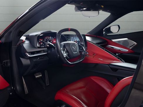 Used 2023 Chevrolet Corvette Stingray Preferred Conv w/ Z51 Performance Package RWD image 35