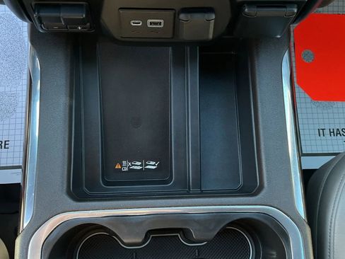 Used 2019 GMC Sierra 1500 SLT w/ SLT Premium Plus Package image 38