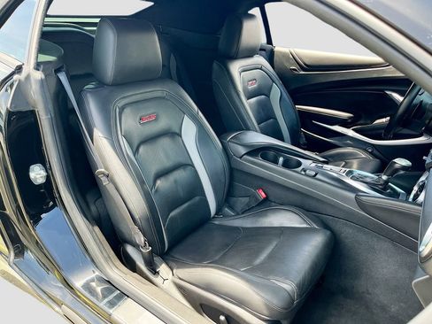 Used 2018 Chevrolet Camaro SS w/ Redline Edition RWD image 26