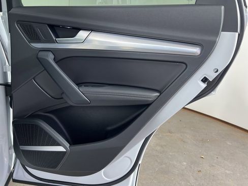 Certified 2023 Audi Q5 2.0T Premium Plus w/ Premium Plus Package image 15