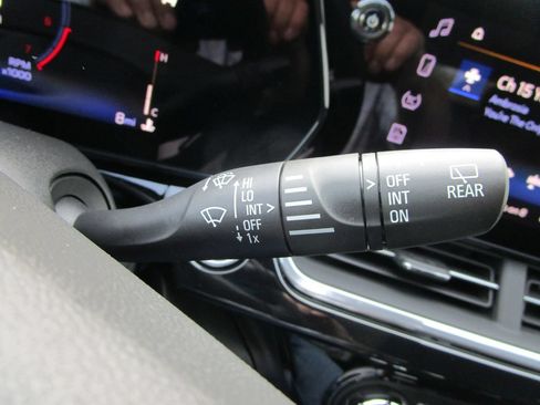 New 2026 Chevrolet Trax RS w/ Driver Confidence Package FWD image 24