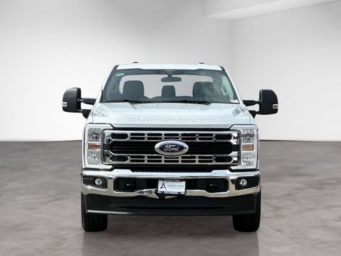 Used 2025 Ford F350 XLT w/ 360-Degree Camera Package AWD/4WD image 9