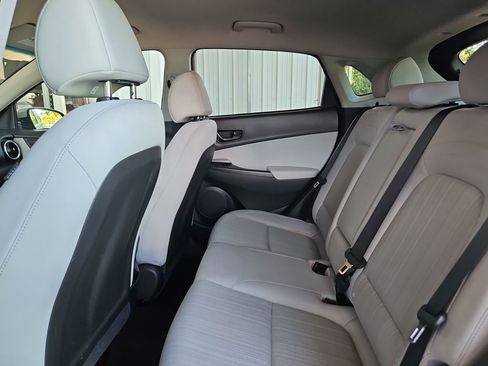 Used 2023 Hyundai Kona SEL image 28