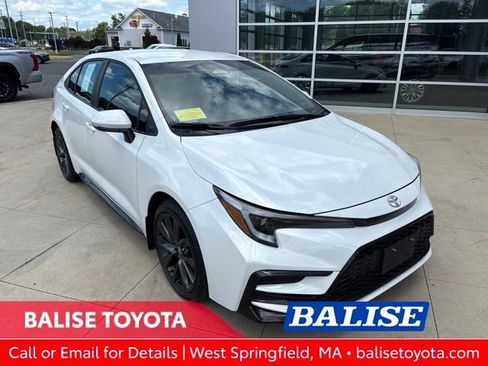 Used 2026 Toyota Corolla SE w/ SE Package FWD image 1