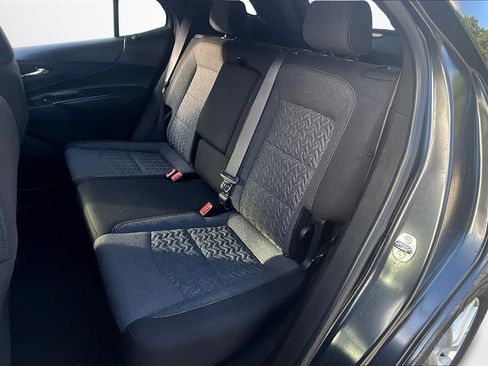 Used 2022 Chevrolet Equinox LT image 22