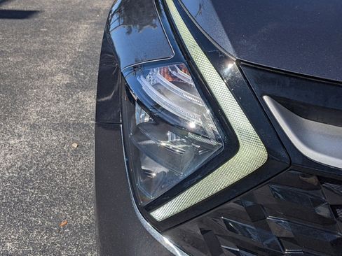 Certified 2023 Kia Sportage EX image 7