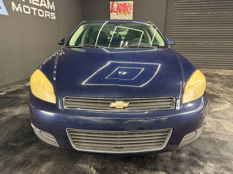 Used 2011 Chevrolet Impala LT FWD image 2