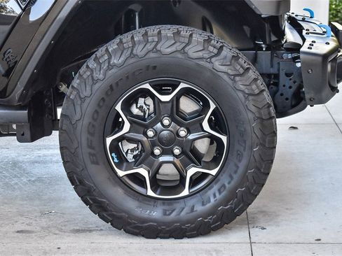 Used 2023 Jeep Wrangler Unlimited Rubicon 4xe w/ Steel Bumper Group image 10