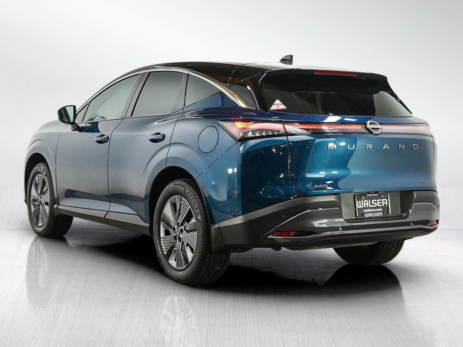 Used 2025 Nissan Murano SL w/ Cargo Package AWD/4WD image 3