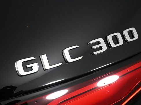 New 2026 Mercedes-Benz GLC 300 image 27