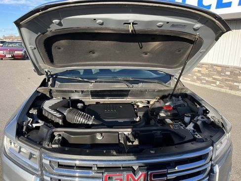 Used 2023 GMC Acadia SLE w/ Driver Convenience Package image 22