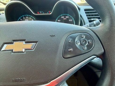 Used 2018 Chevrolet Impala LS image 21