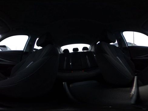 Used 2025 Hyundai Elantra SEL image 40