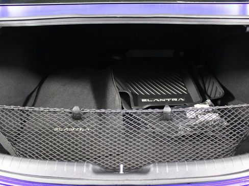 Certified 2025 Hyundai Elantra Sport image 17