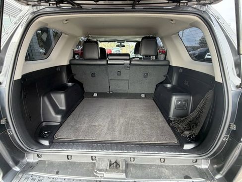 Used 2016 Toyota 4Runner Limited image 15