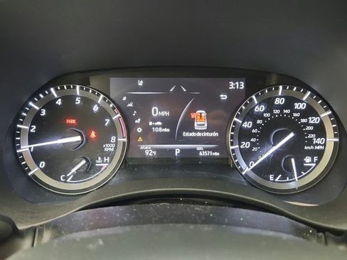 Used 2021 Toyota Highlander XLE FWD image 15