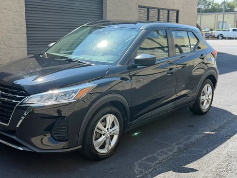 Used 2021 Nissan Kicks S FWD image 38