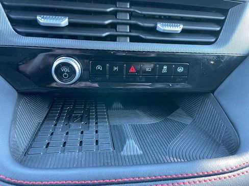 Used 2025 Ford Explorer ST w/ Sun And Sound Package AWD/4WD image 12