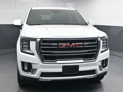 Used 2023 GMC Yukon SLT AWD/4WD image 2