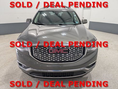 Used 2018 GMC Acadia Denali w/ Technology Package AWD/4WD image 8