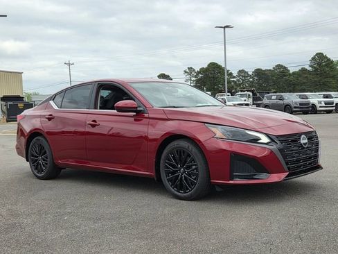 New 2026 Nissan Altima 2.5 SV FWD image 5