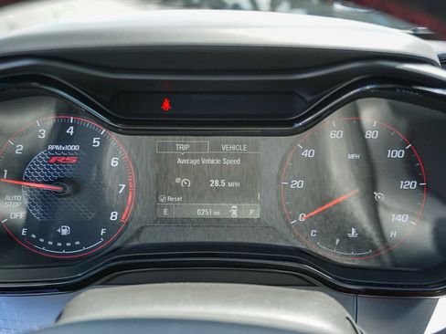 Used 2026 Chevrolet Trax RS w/ Sunroof Package FWD image 21
