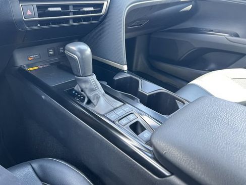 Used 2025 Toyota Camry SE FWD image 19