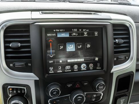 Used 2016 RAM 1500 Classic SLT w/ SLT Plus D←cor Group AWD/4WD image 17