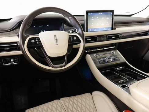 Used 2020 Lincoln Aviator Black Label w/ Dynamic Handling Package image 2