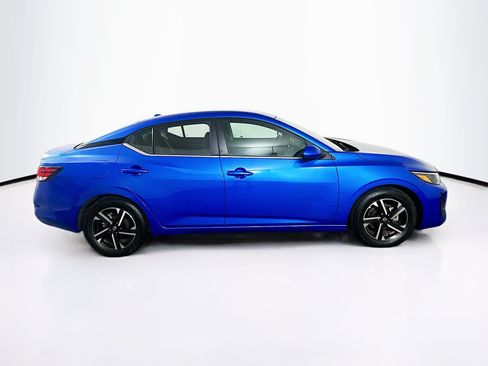 Used 2024 Nissan Sentra SV FWD image 10
